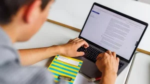 “Ammazzati, idiota”: la risposta shock dell’IA allo studente